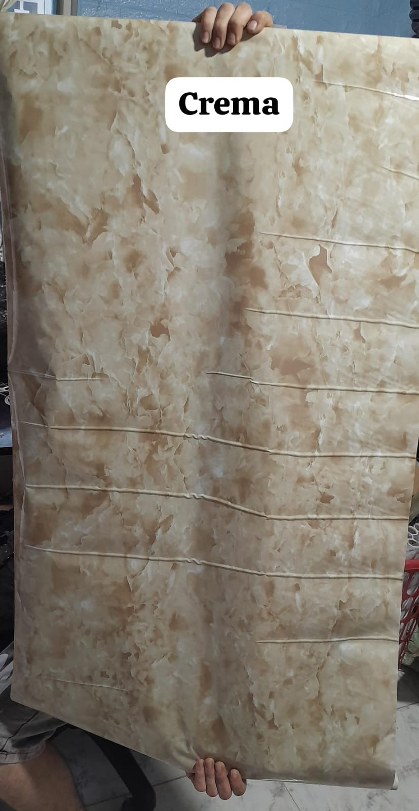 Mármol en minutos: Transforma cualquier espacio con nuestro papel adhesivo premium